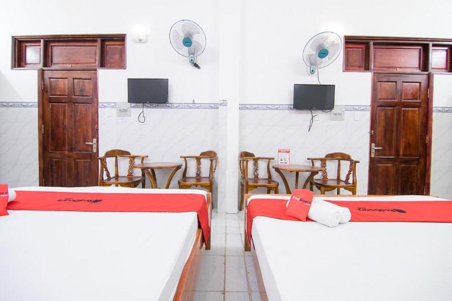 Reddoorz Hoang Tuan Hotel Ho Chi Minh City Exterior photo
