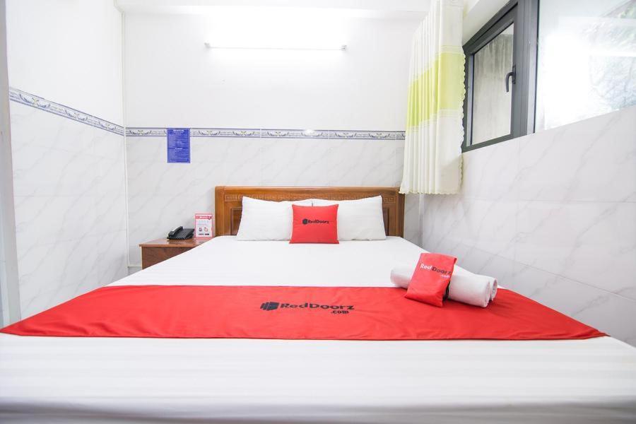Reddoorz Hoang Tuan Hotel Ho Chi Minh City Exterior photo
