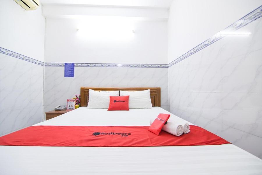 Reddoorz Hoang Tuan Hotel Ho Chi Minh City Exterior photo