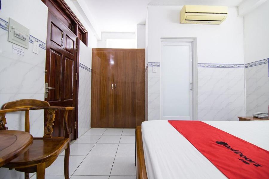 Reddoorz Hoang Tuan Hotel Ho Chi Minh City Exterior photo