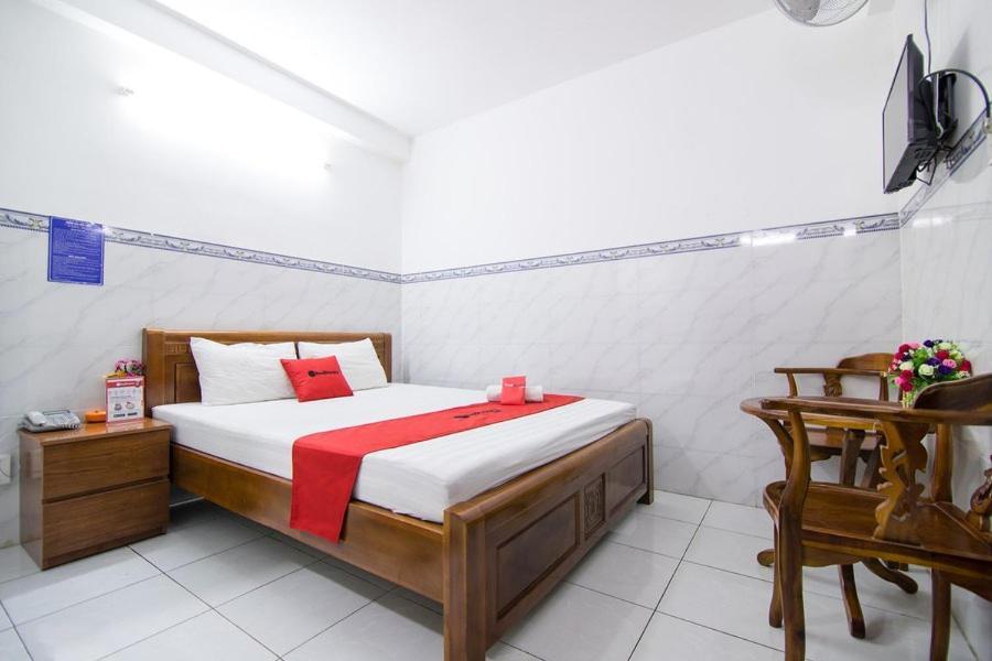 Reddoorz Hoang Tuan Hotel Ho Chi Minh City Exterior photo